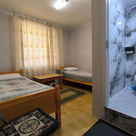 Town Yard Hostel Ulan Bator Eksteriør bilde