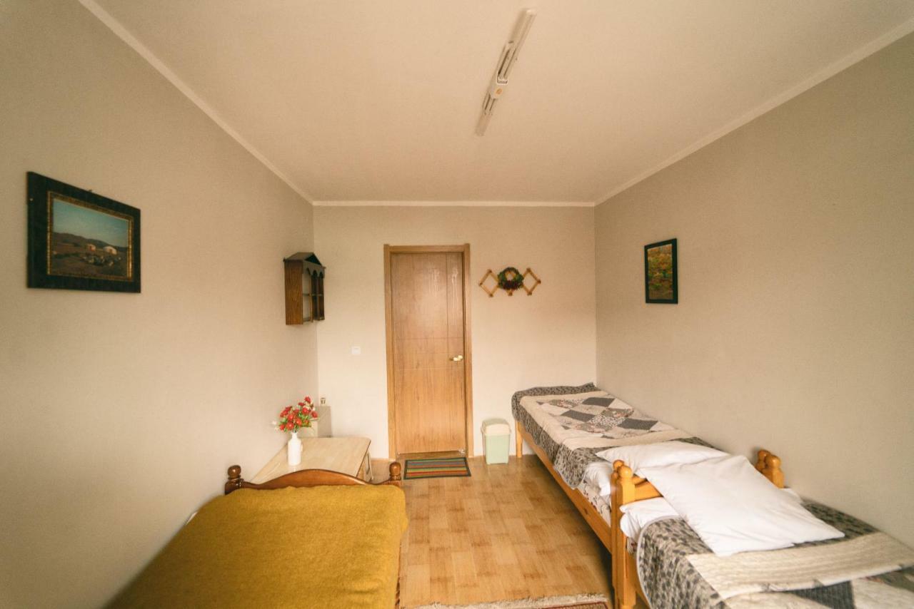Town Yard Hostel Ulan Bator Eksteriør bilde